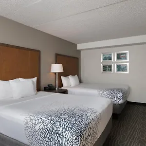 La Quinta By Wyndham Meadowlands Отель Секокус